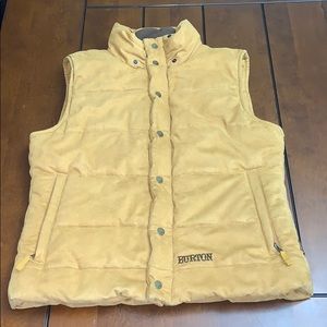 Camel Burton vest size large